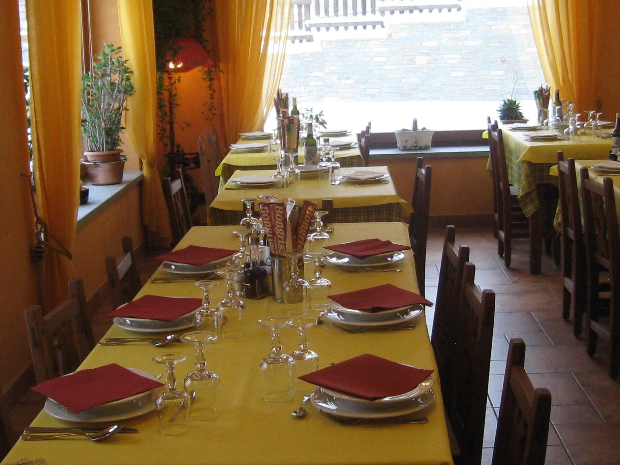 Hotel Villa Plinia Pragelato Eksteriør bilde