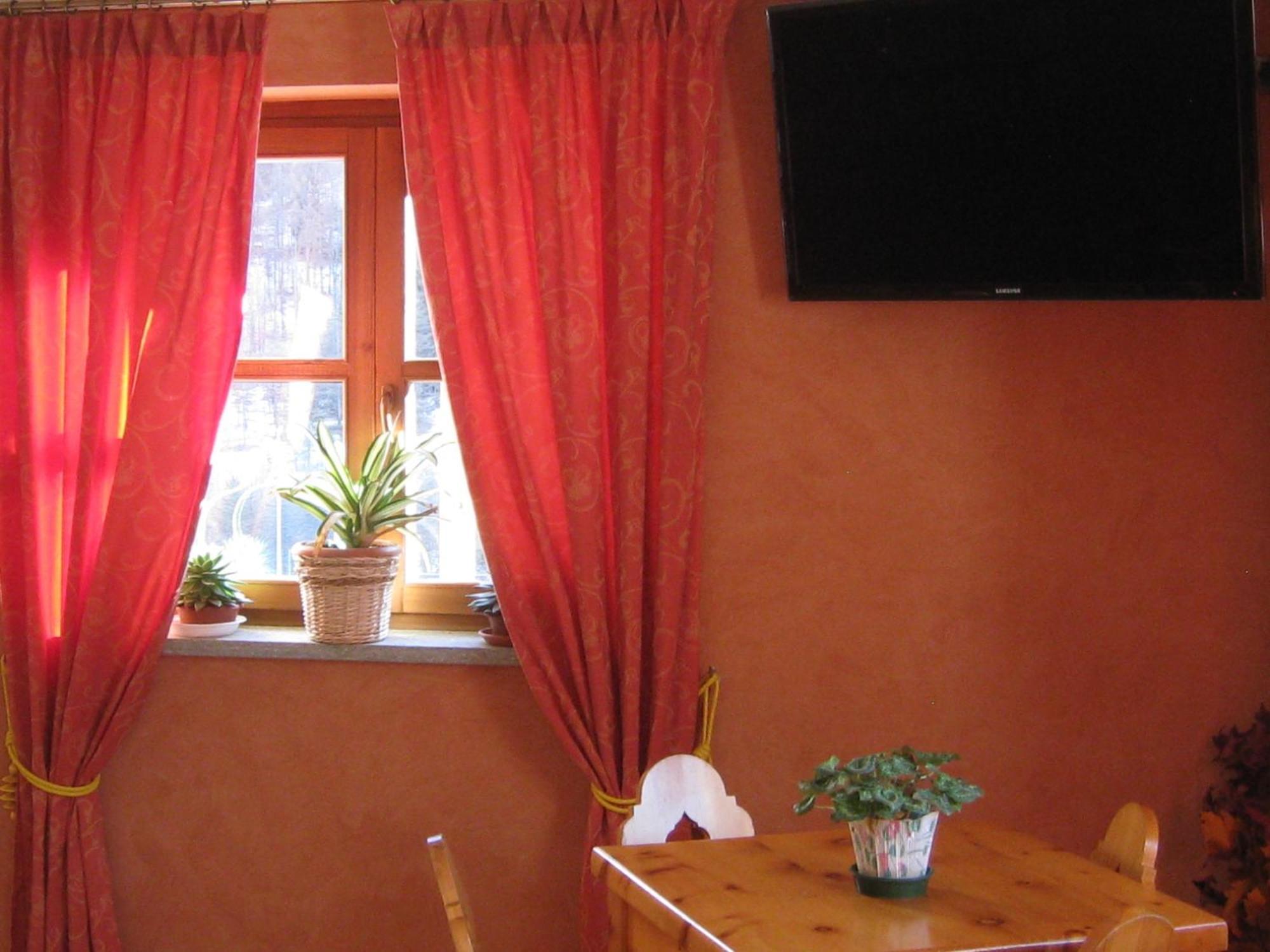Hotel Villa Plinia Pragelato Eksteriør bilde