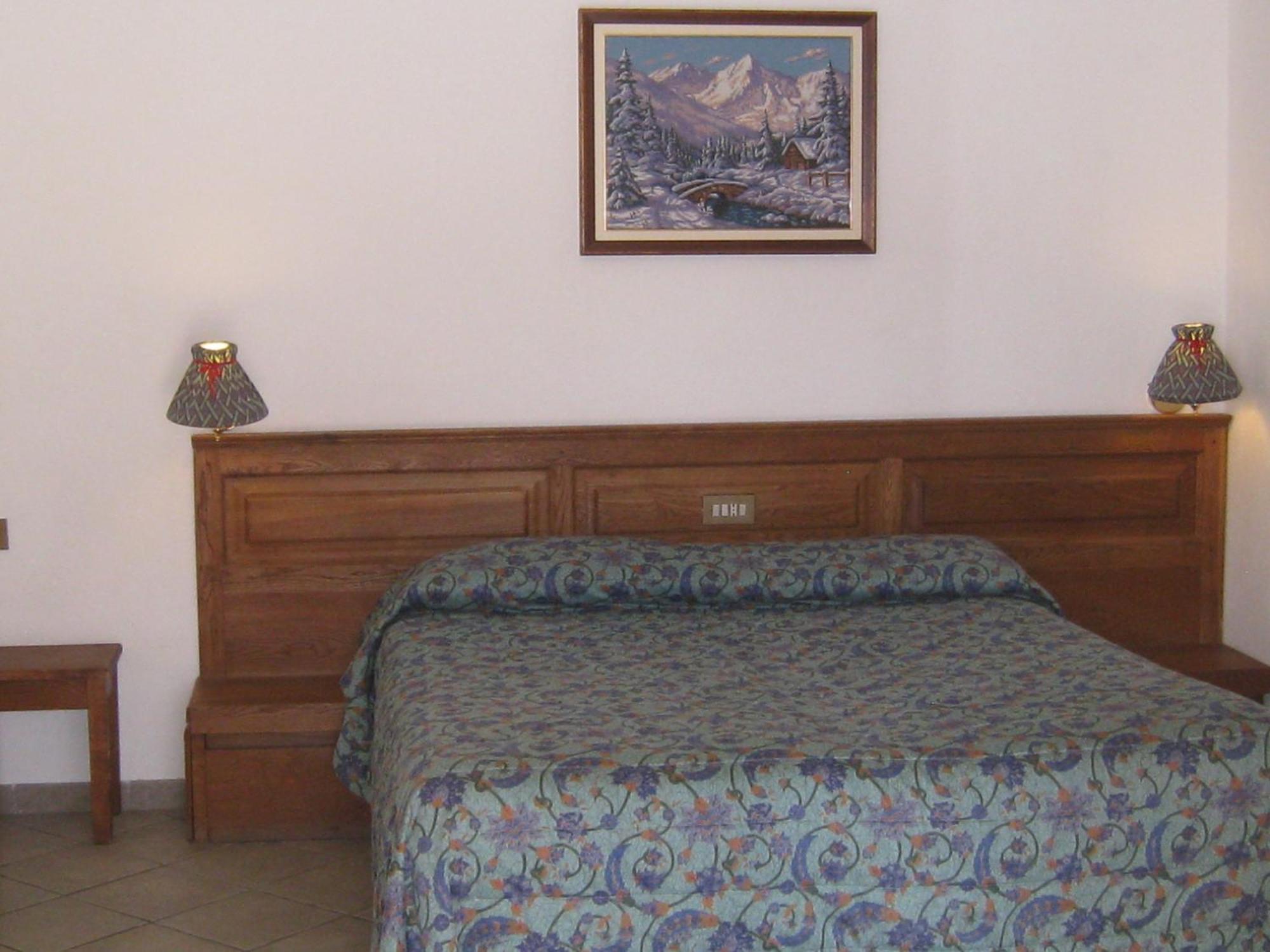 Hotel Villa Plinia Pragelato Eksteriør bilde